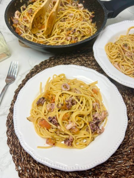 Spaghetti with Calamari (Squid pasta)